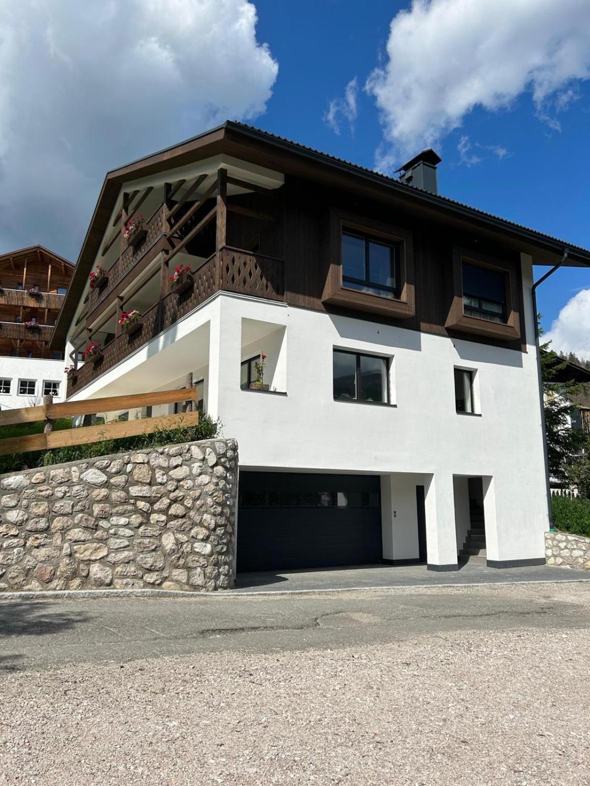 Ciasa Valiares Apartment San Vigilio Di Marebbe Luaran gambar